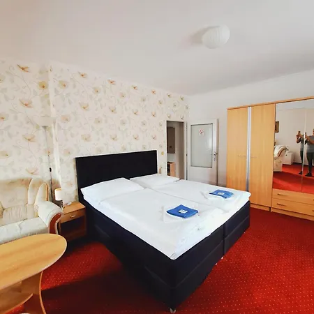 Hotel Grand 2*