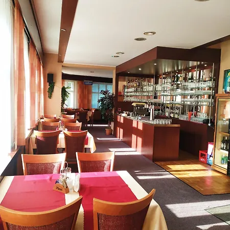 格兰德酒店 酒店