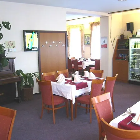 酒店 格兰德酒店 2*